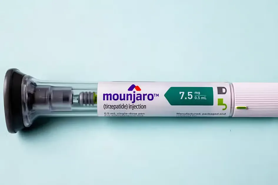 India incauta +260 plumas Mounjaro falsificadas sospechosas y materias primas de Alibaba