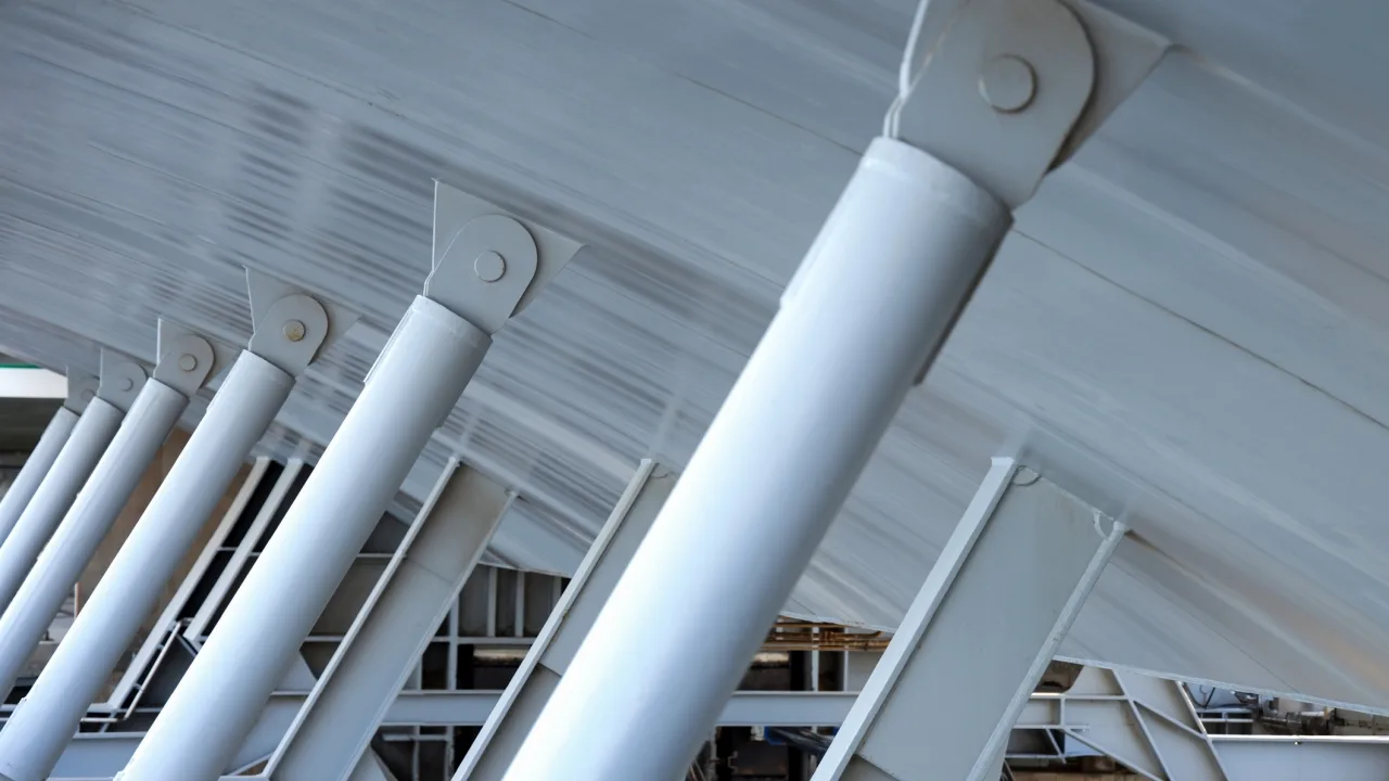 Roche przeznacza 100 mln USD na umowę licencyjną z Structure Therapeutics, aby wzmocnić pozycję w obszarze GLP-1