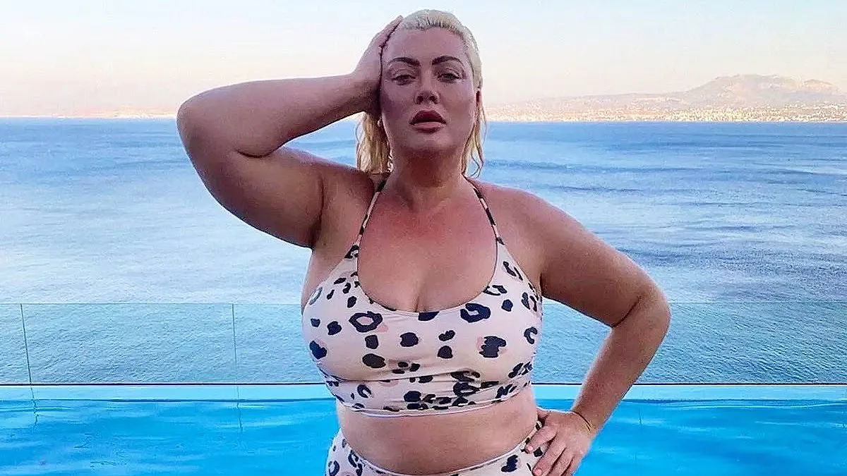 Gemma Collins arrête Mounjaro à cause de douleurs, passe au microdosage