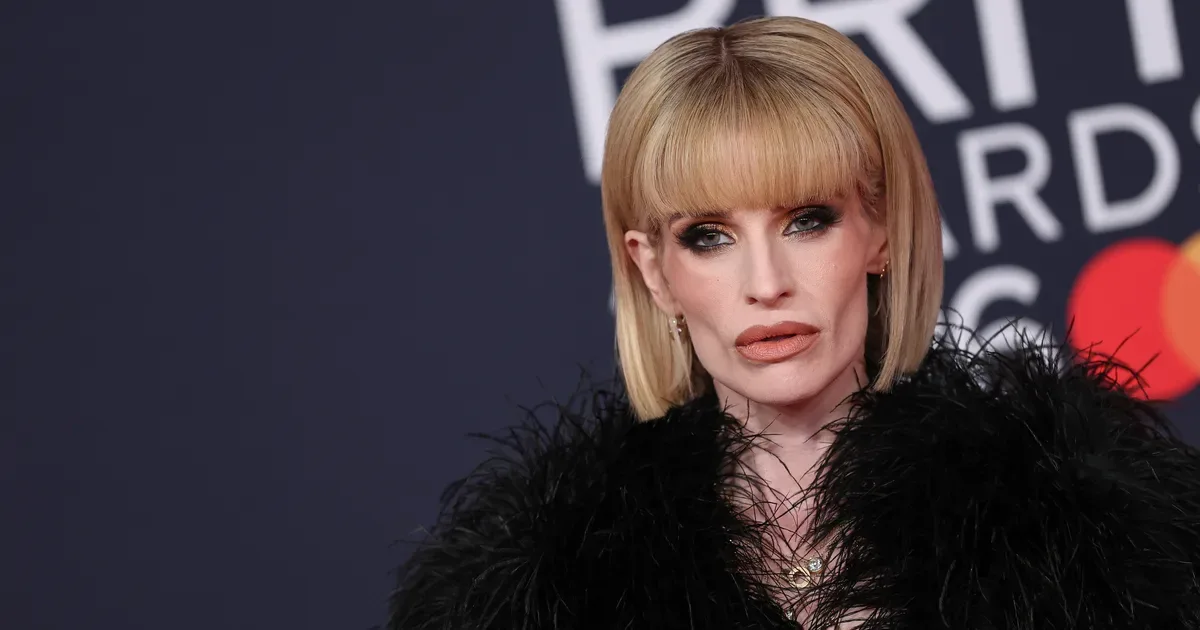 Kelly Osbourne odpiera ataki body-shamerów: „Kopią mnie, gdy jestem na dnie”