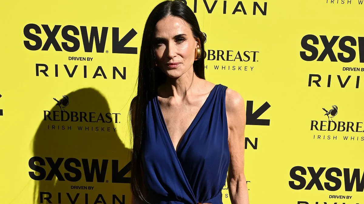 Silhueta mais magra de Demi Moore gera especulação sobre uso de Ozempic